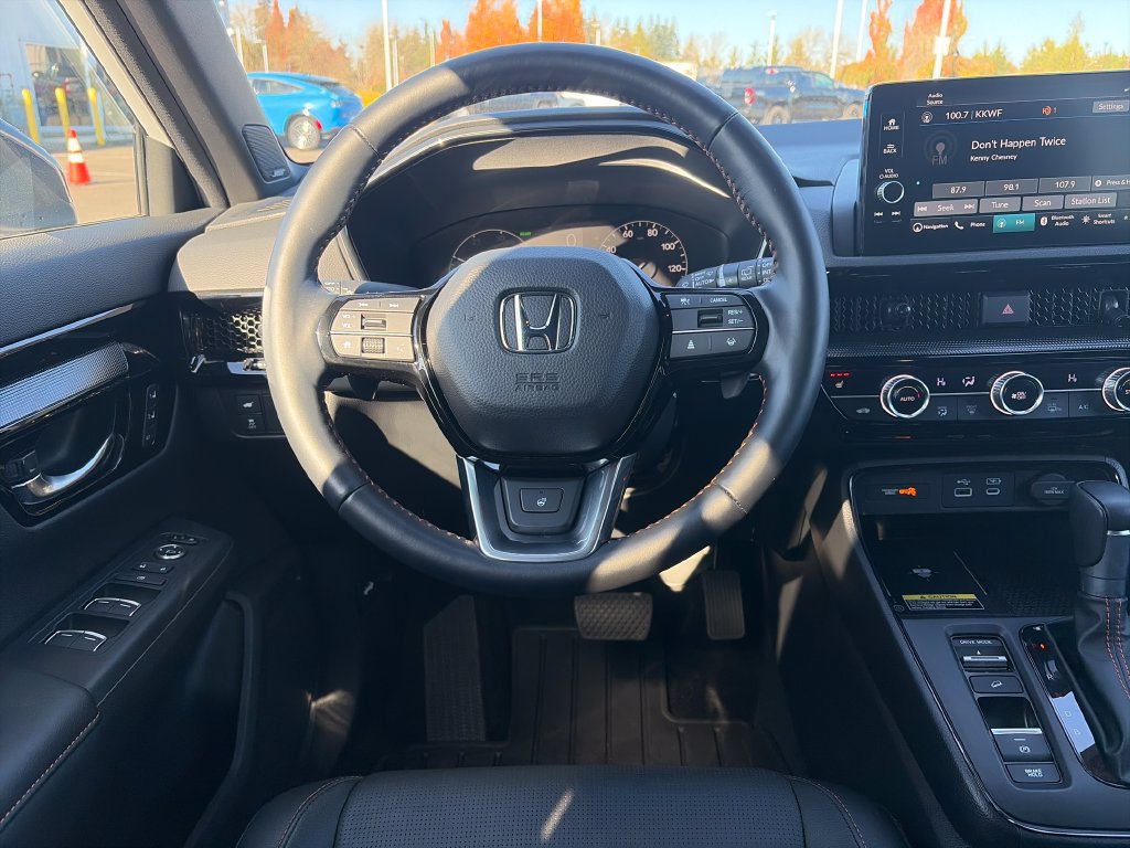Used 2025 Honda CR-V Sport Touring image 8