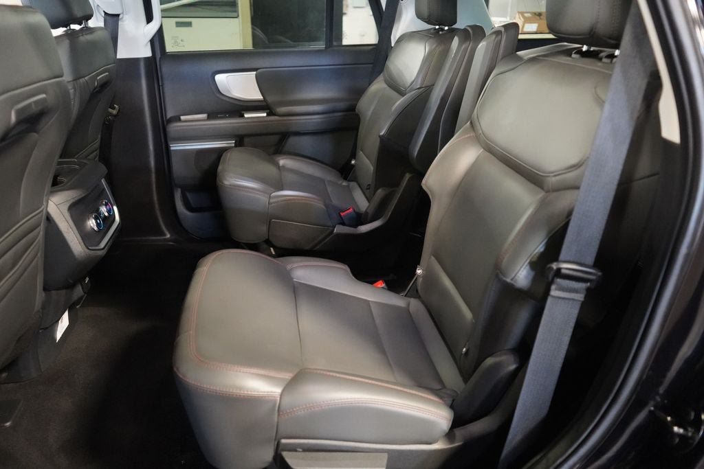 Certified 2025 Ford Expedition Active AWD/4WD image 20