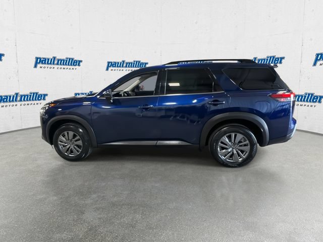 Used 2025 Nissan Pathfinder SV FWD image 7