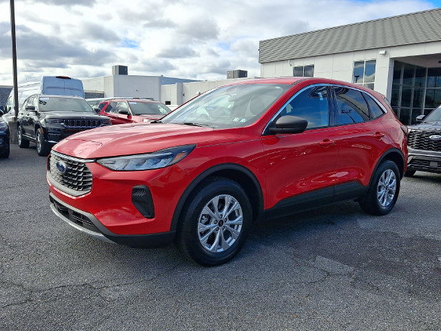 Certified 2024 Ford Escape Active AWD/4WD image 3