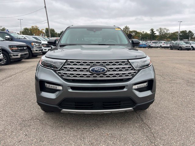 Certified 2024 Ford Explorer Limited w/ Limited Technology Package AWD/4WD image 2