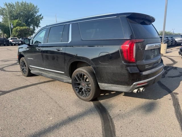 Used 2022 GMC Yukon XL Denali AWD/4WD image 8