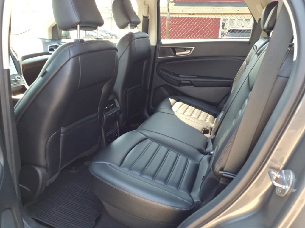 Certified 2023 Ford Edge SEL w/ Convenience Package AWD/4WD image 11