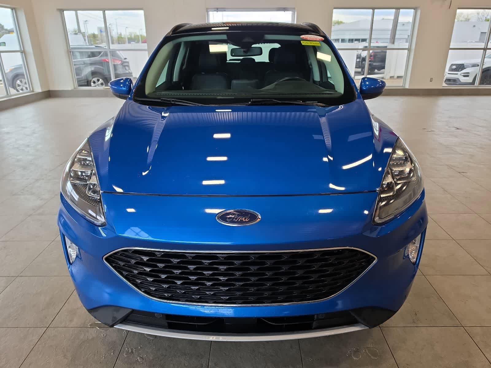 Certified 2021 Ford Escape Titanium FWD image 3