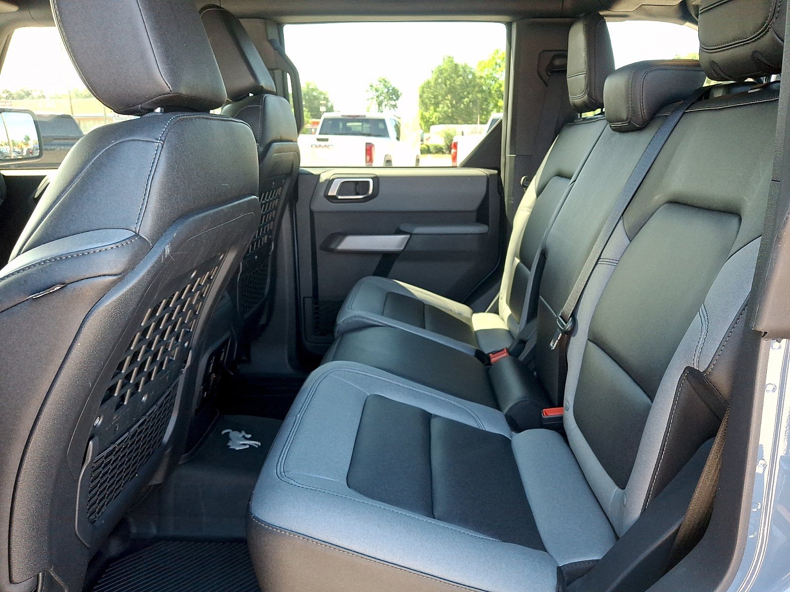 Certified 2023 Ford Bronco Black Diamond w/ Sasquatch Package AWD/4WD image 9