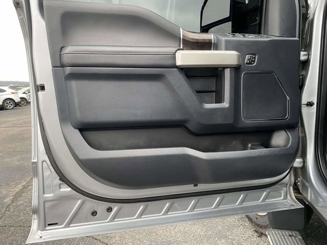 Certified 2022 Ford F450 Lariat w/ Lariat Ultimate Package image 21