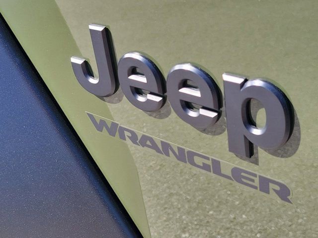 Used 2022 Jeep Wrangler Sport image 9