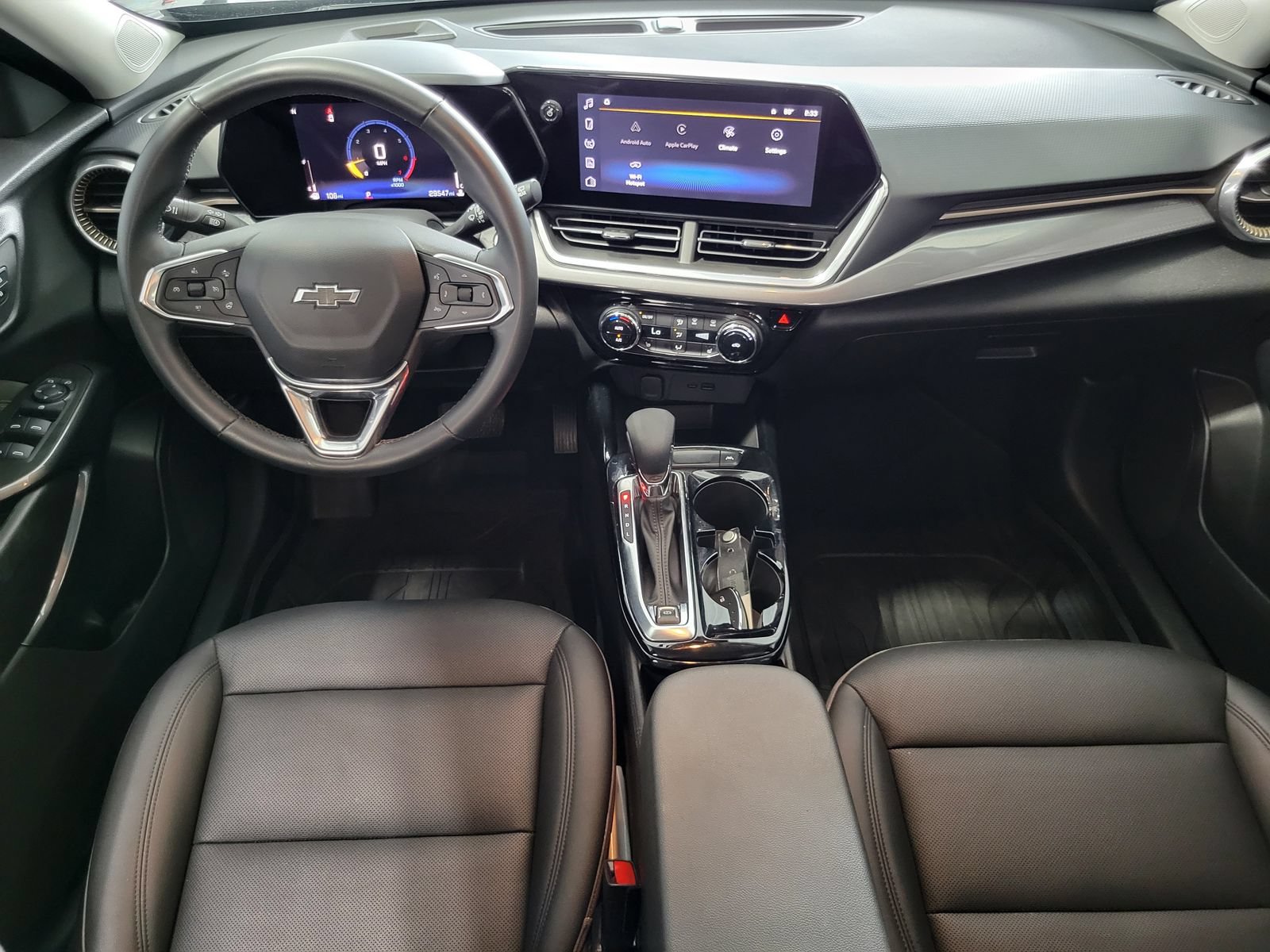 Used 2024 Chevrolet Trax ACTIV w/ Driver Confidence Package FWD image 27