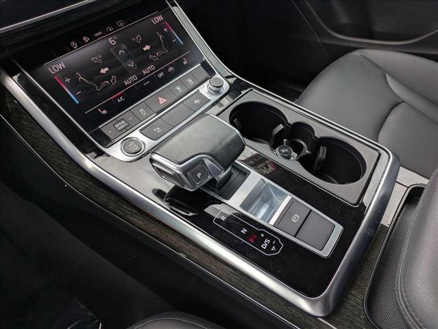 Used 2022 Audi Q7 3.0T Premium AWD/4WD image 12