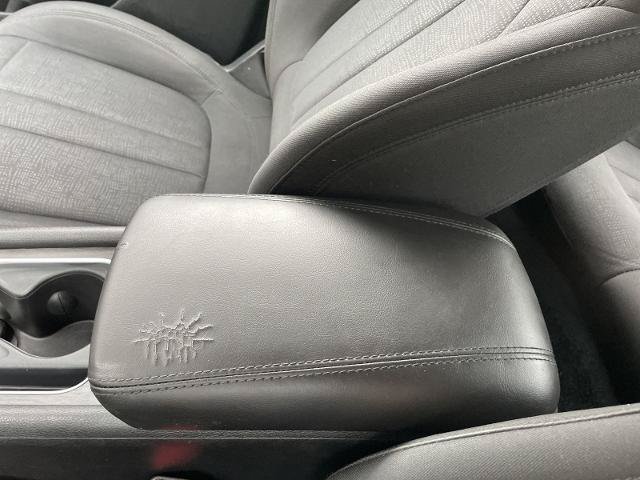 Used 2017 Chrysler 200 LX w/ Dark Appearance Package FWD image 19