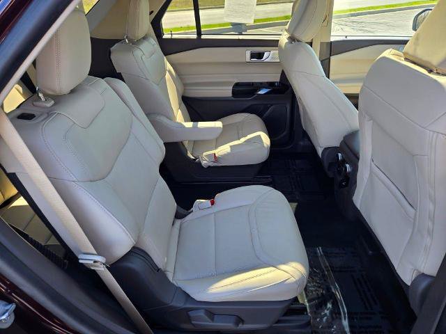Certified 2023 Ford Explorer Platinum w/ Technology Package AWD/4WD image 12
