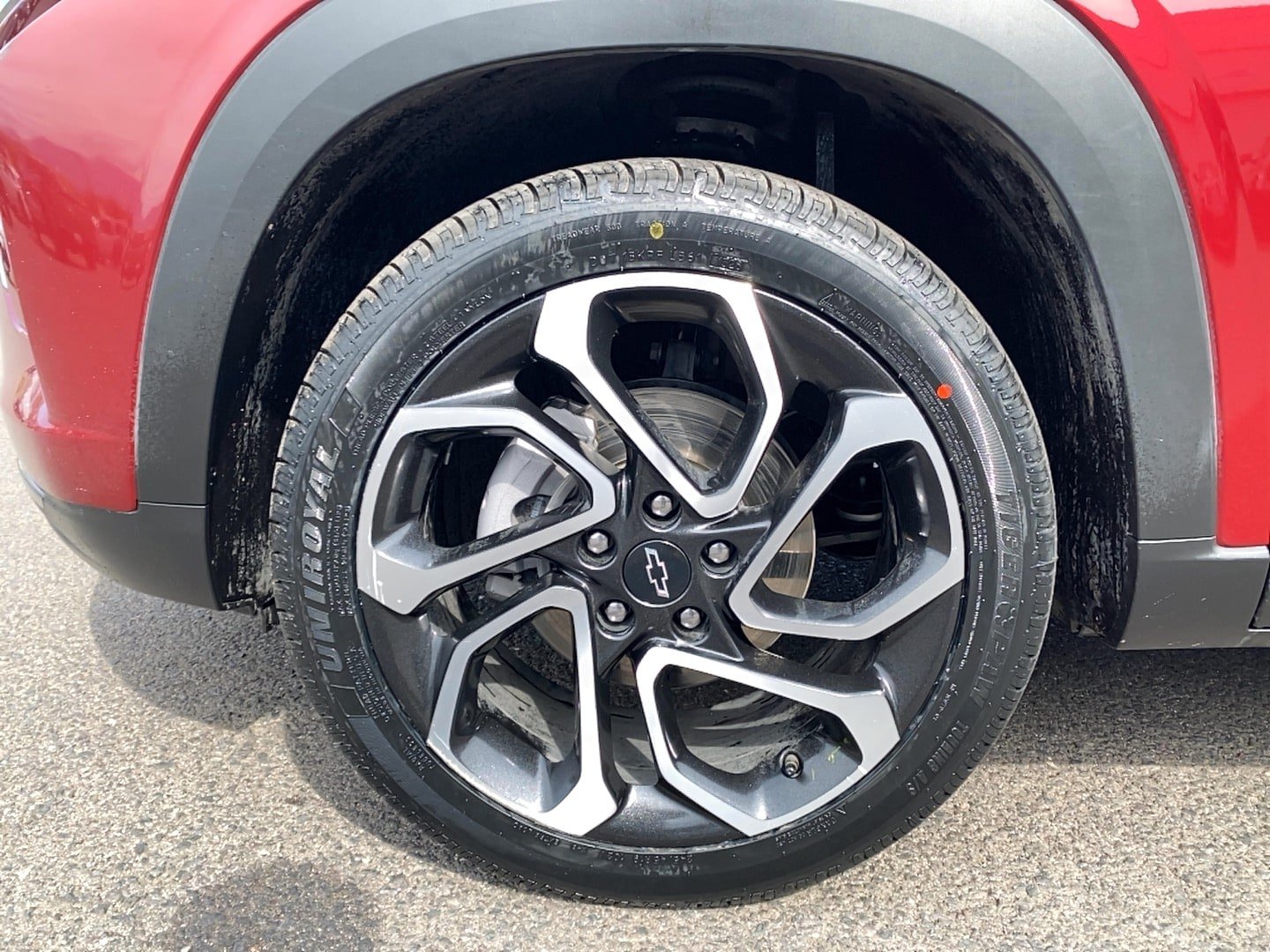 Used 2024 Chevrolet Trax RS w/ Driver Confidence Package FWD image 9