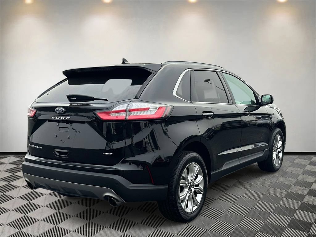 Certified 2024 Ford Edge Titanium AWD/4WD image 4