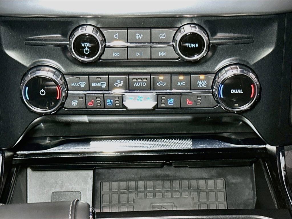 Certified 2022 Ford F150 Lariat w/ Equipment Group 502A High AWD/4WD image 13