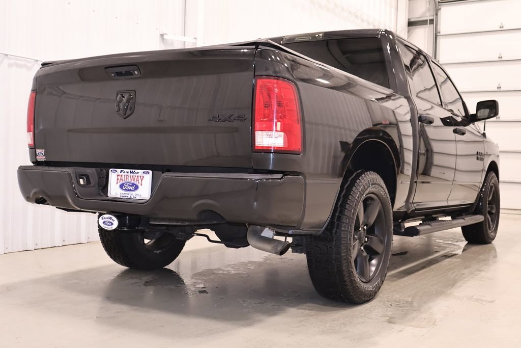 Used 2017 RAM 1500 Express w/ Black Ram 1500 Express Group AWD/4WD image 9