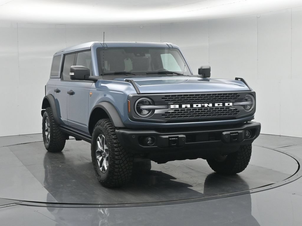 Certified 2025 Ford Bronco Badlands AWD/4WD image 59