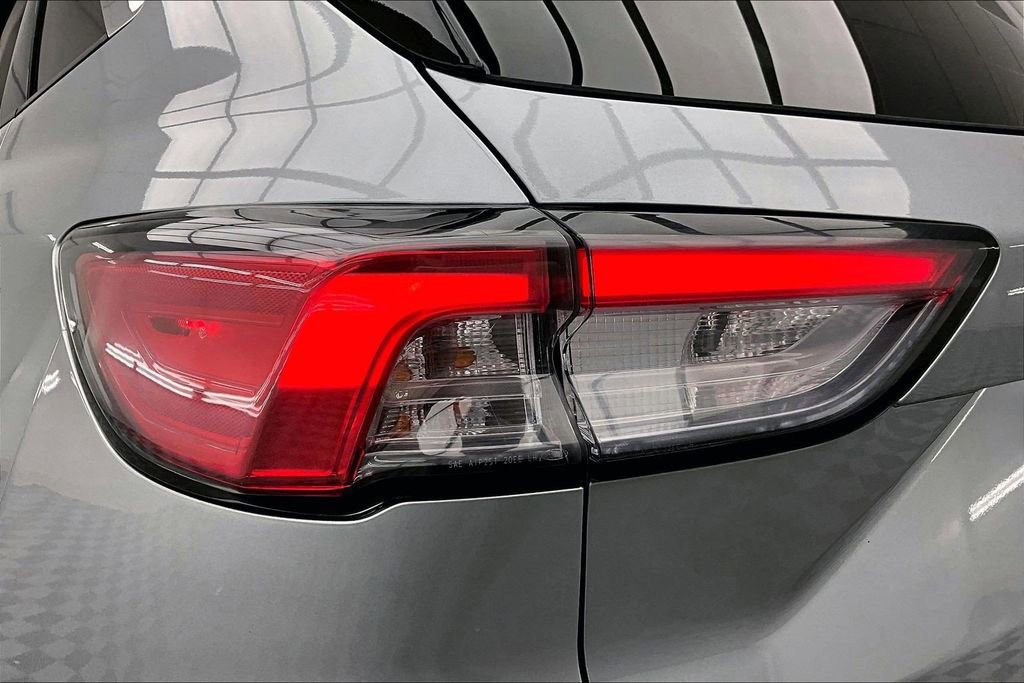 Certified 2022 Ford Escape SE w/ Convenience Package image 30