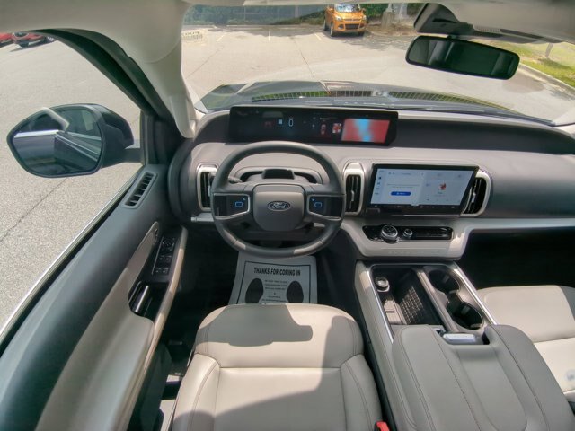 Certified 2025 Ford Expedition Max Active RWD image 31