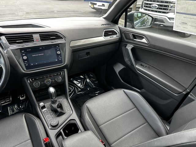 Used 2019 Volkswagen Tiguan SEL R-Line AWD/4WD image 17