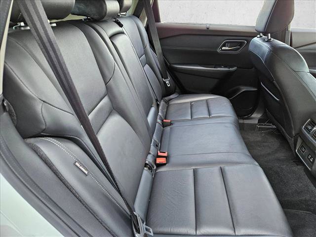 Used 2021 Nissan Rogue SL w/ Premium Package image 23