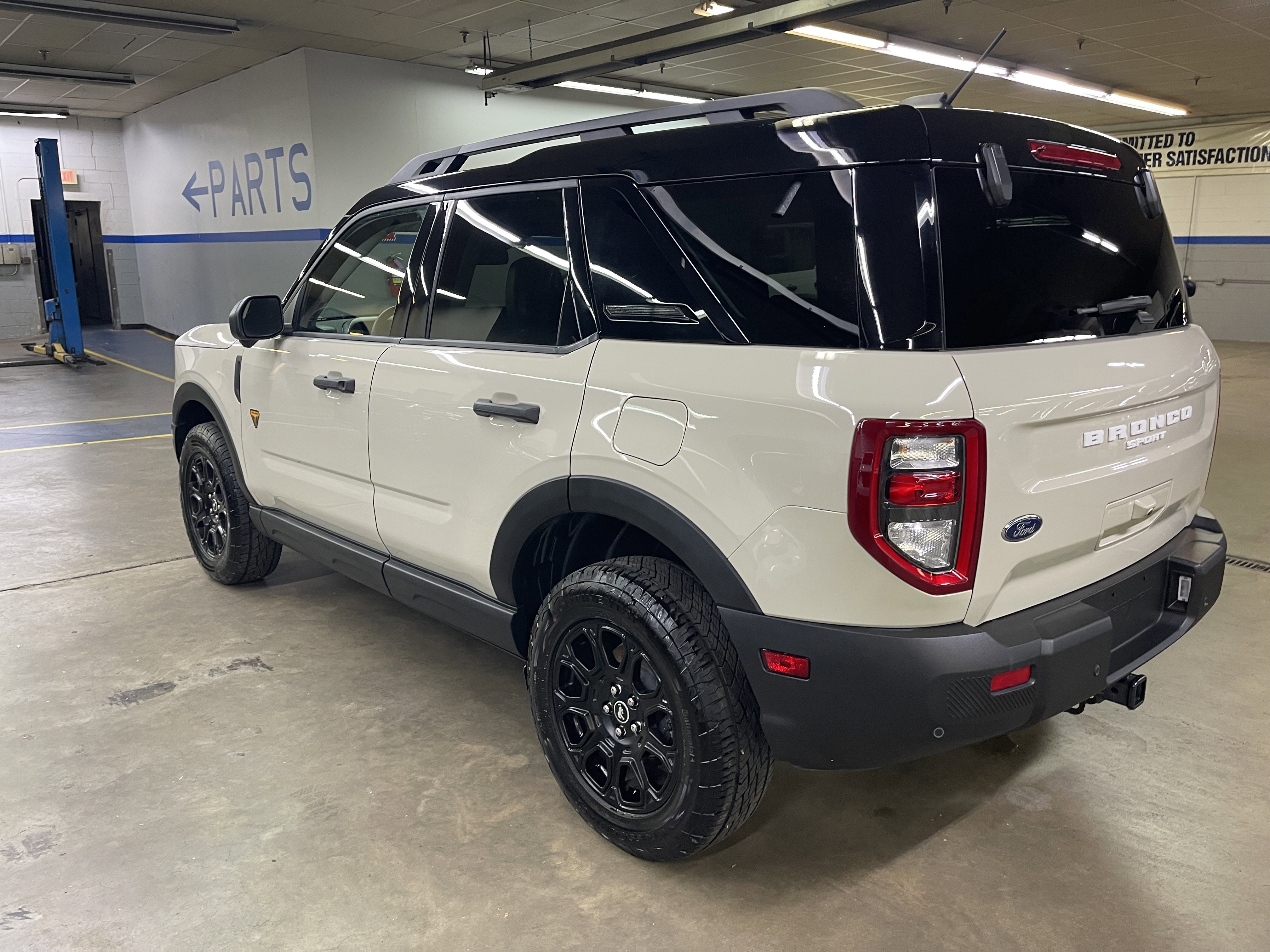 Certified 2025 Ford Bronco Sport Badlands image 3