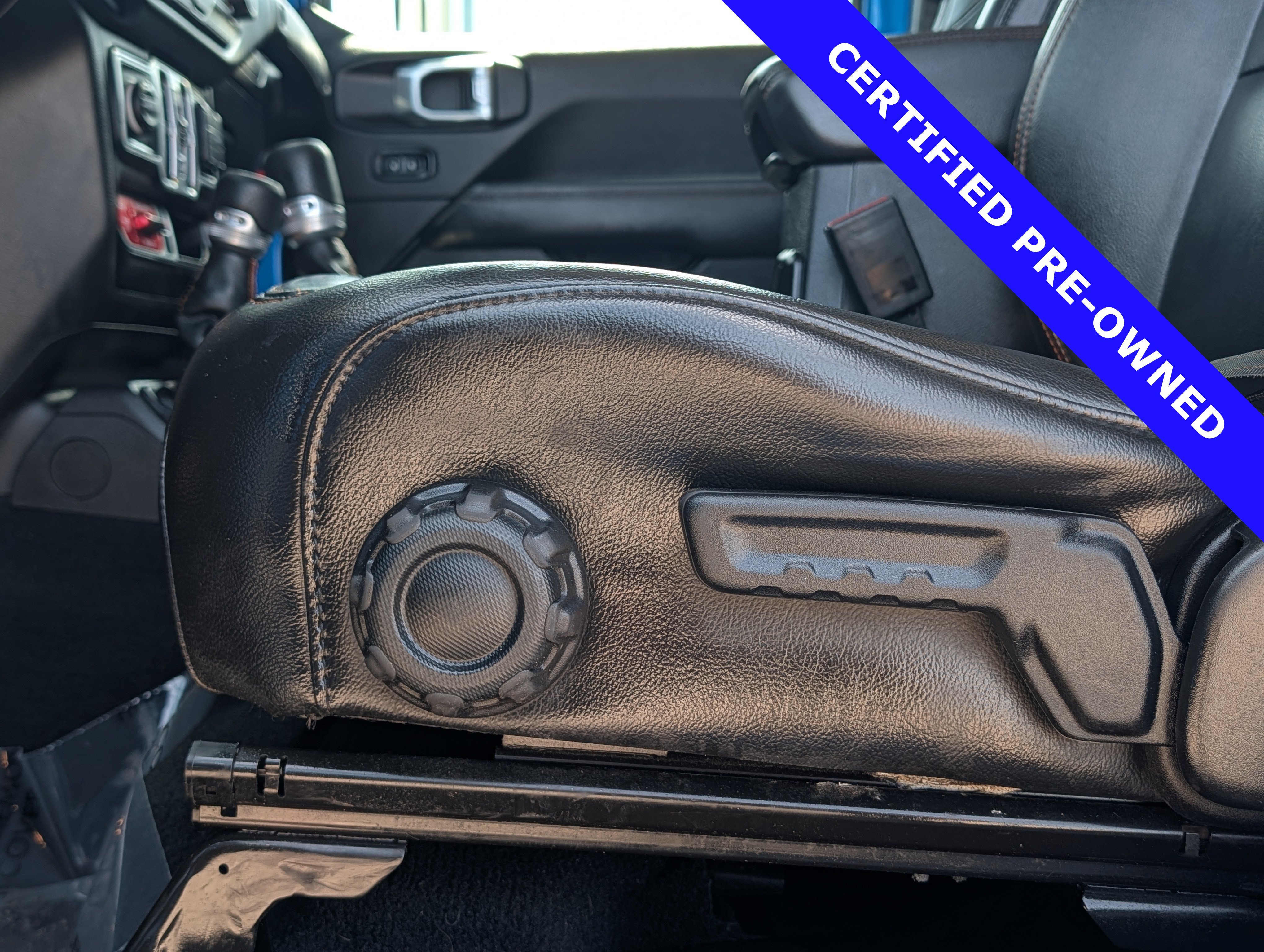 Used 2023 Jeep Gladiator Mojave w/ Cold Weather Group AWD/4WD image 24