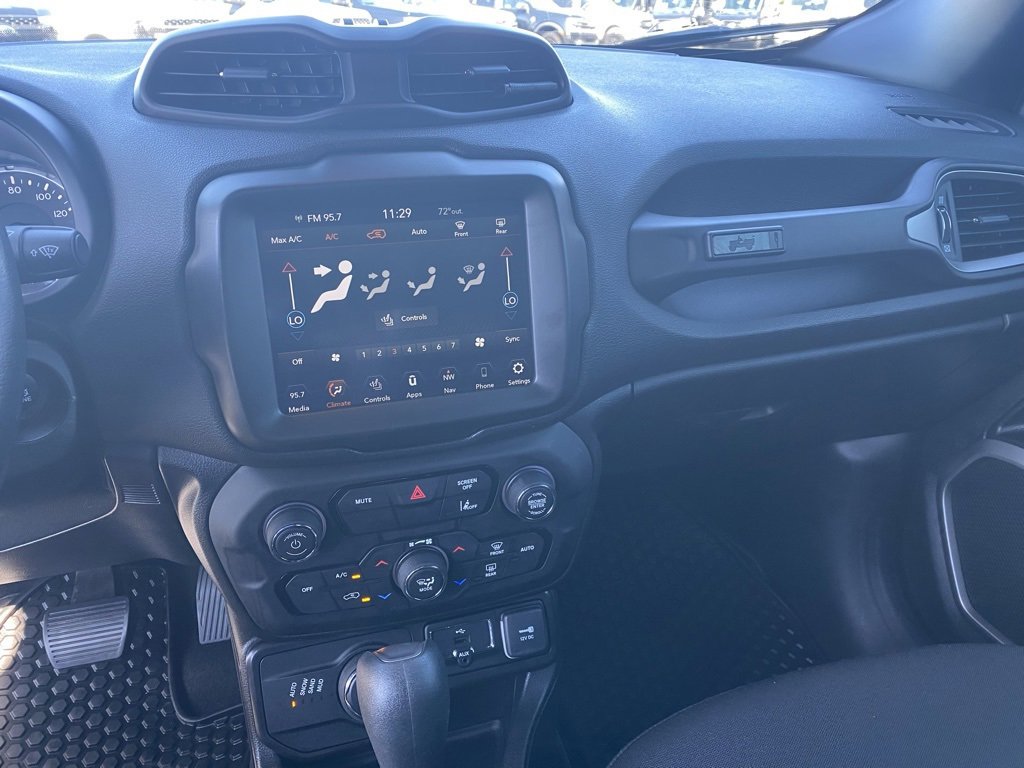 Used 2021 Jeep Renegade Latitude image 13