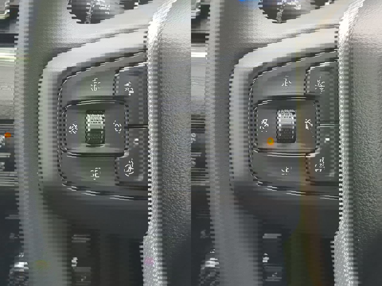 Used 2023 GMC Yukon Denali w/ Max Trailering Package image 24