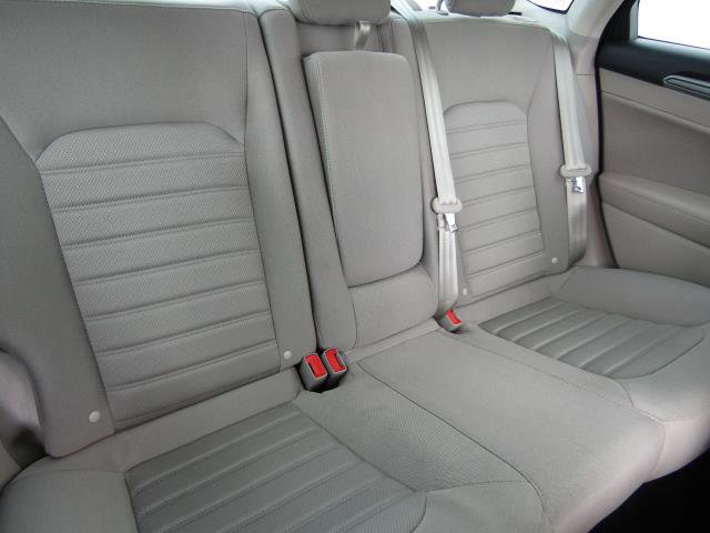 Certified 2019 Ford Fusion SE FWD image 12