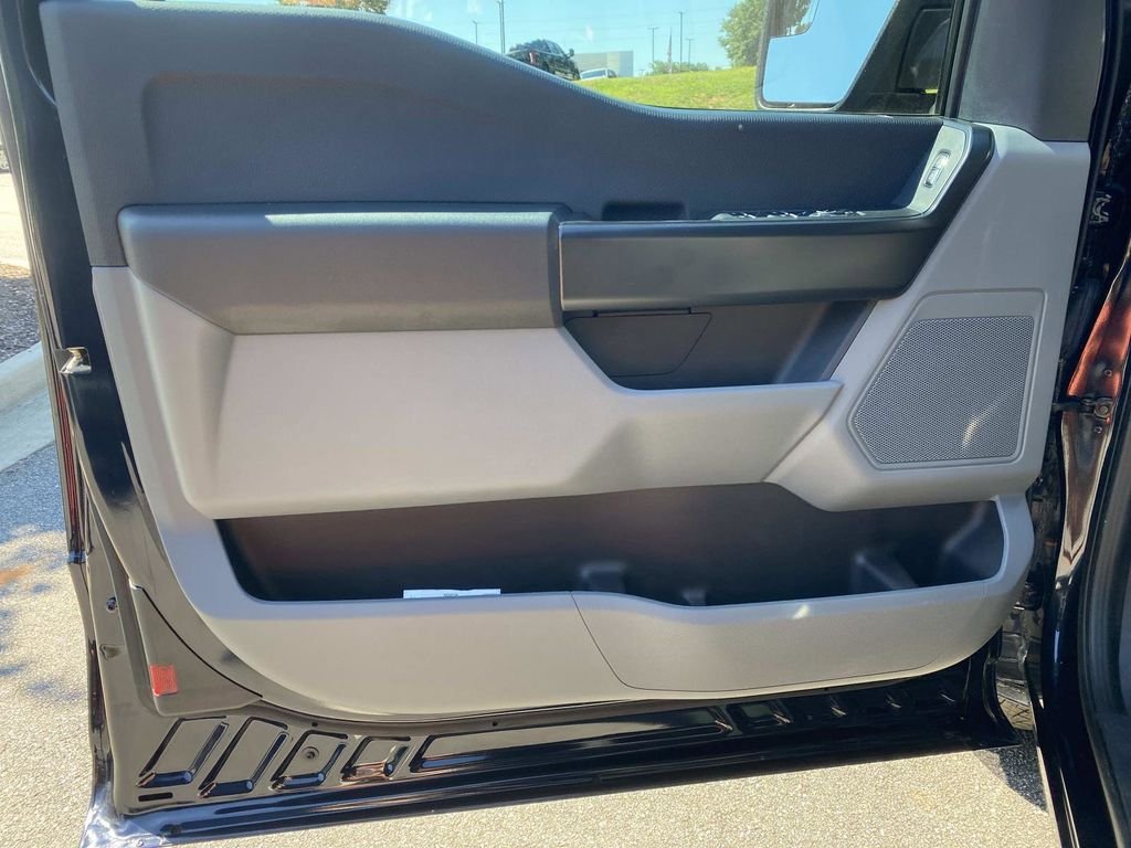 Certified 2023 Ford F150 XL w/ XL Chrome Appearance Package AWD/4WD image 17