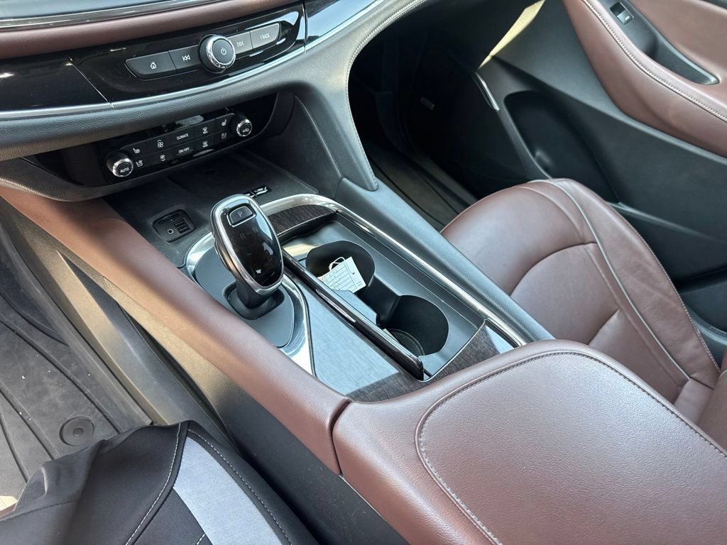 Used 2020 Buick Enclave Avenir w/ Avenir Technology Package FWD image 12