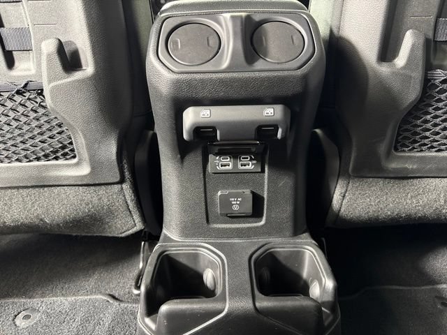 Used 2018 Jeep Wrangler Unlimited Rubicon AWD/4WD image 13