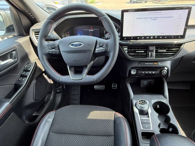 Certified 2023 Ford Escape ST-Line w/ Tech Pack #1 AWD/4WD image 9