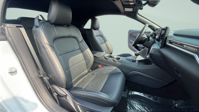 Certified 2026 Ford Mustang Premium RWD image 27