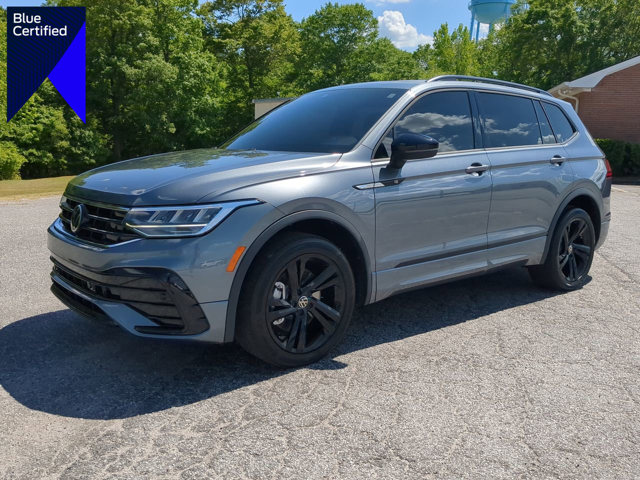Used 2023 Volkswagen Tiguan SE R-Line