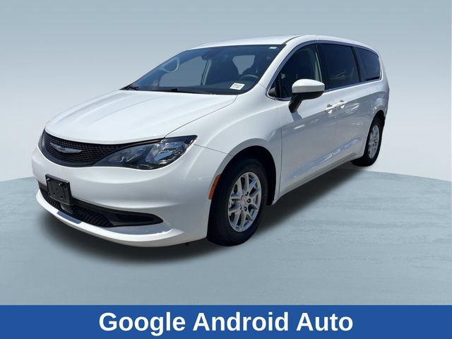 Used 2023 Chrysler Voyager LX FWD image 9