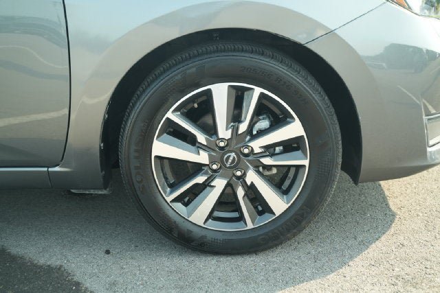 Used 2025 Nissan Versa SV FWD image 42