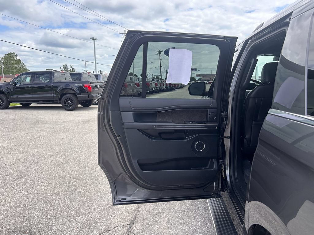 Certified 2021 Ford Expedition Max Limited AWD/4WD image 17