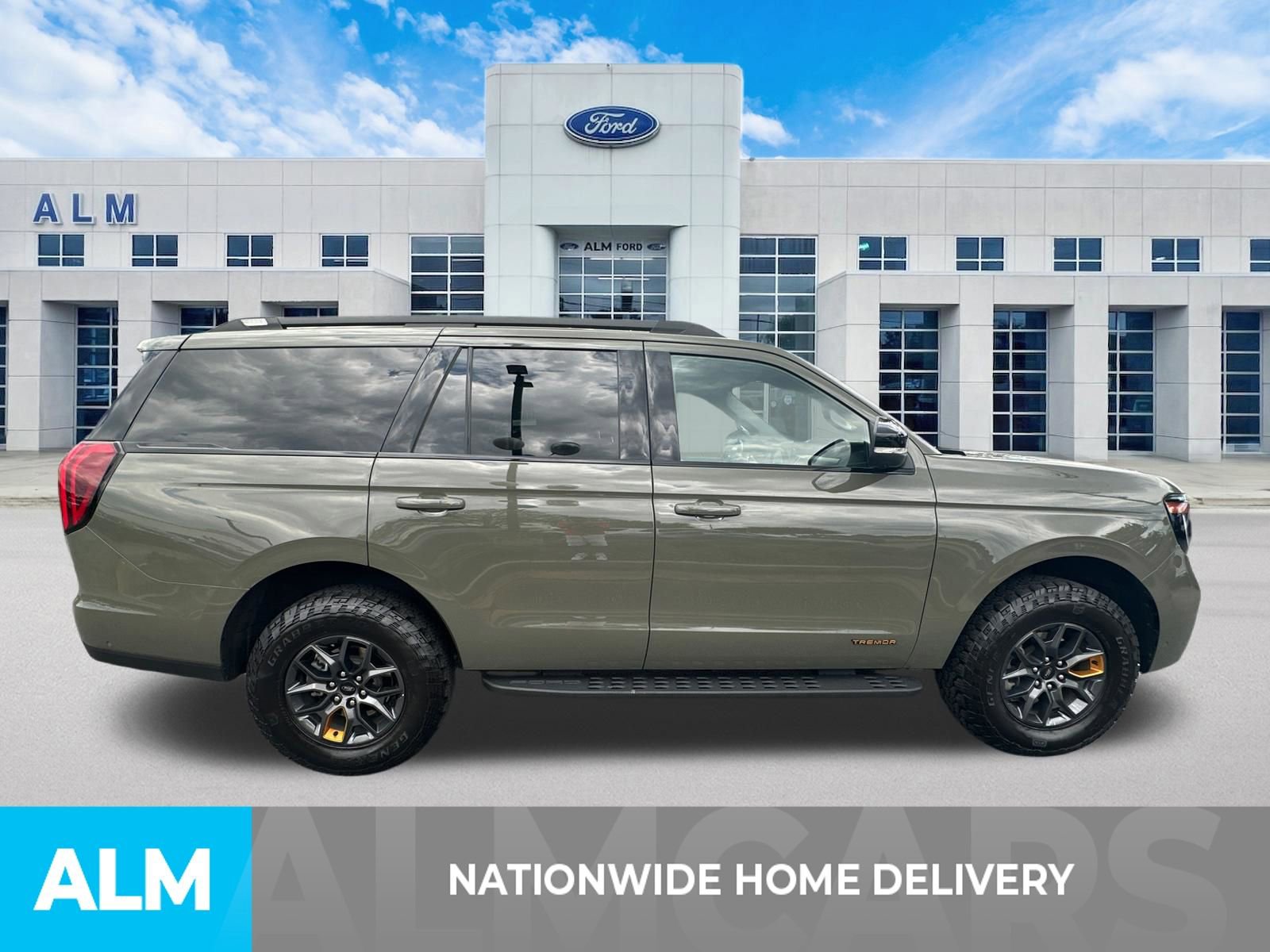 Certified 2025 Ford Expedition Tremor AWD/4WD image 4