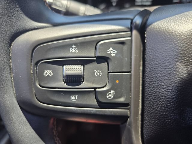 Used 2023 GMC Yukon XL AT4 AWD/4WD image 29