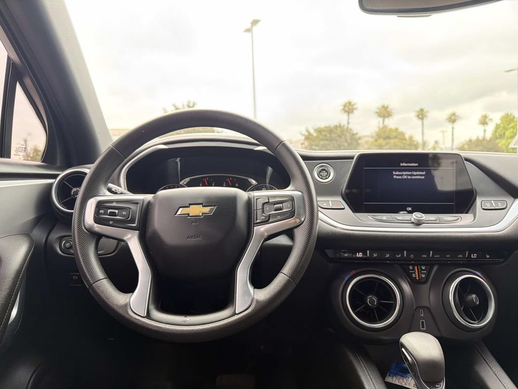 Used 2021 Chevrolet Blazer LT FWD image 11