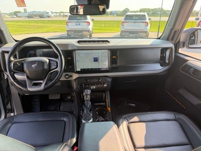 Certified 2023 Ford Bronco Badlands w/ Sasquatch Package AWD/4WD image 27