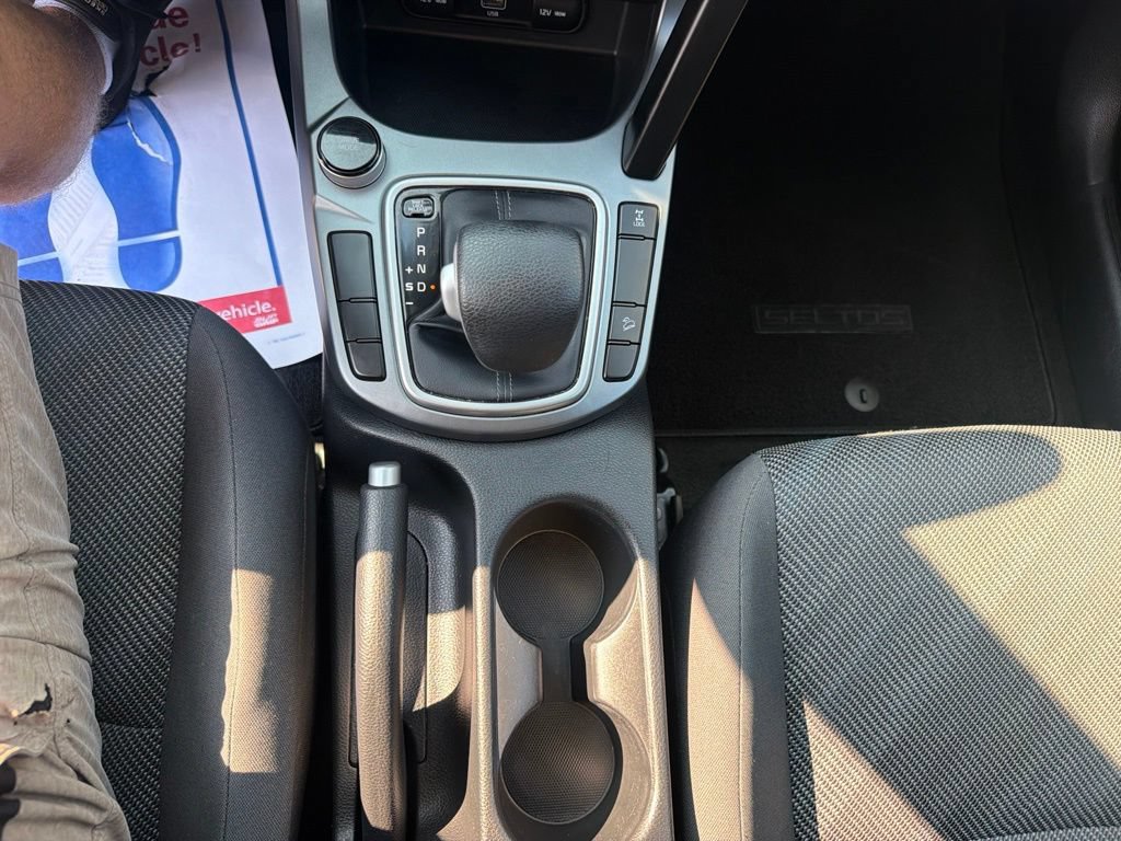 Used 2022 Kia Seltos LX AWD/4WD image 36