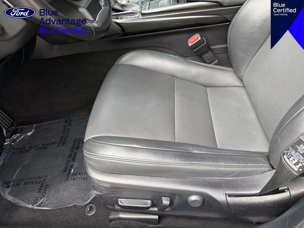 Used 2023 Lexus IS 300 w/ Premium Package RWD image 17