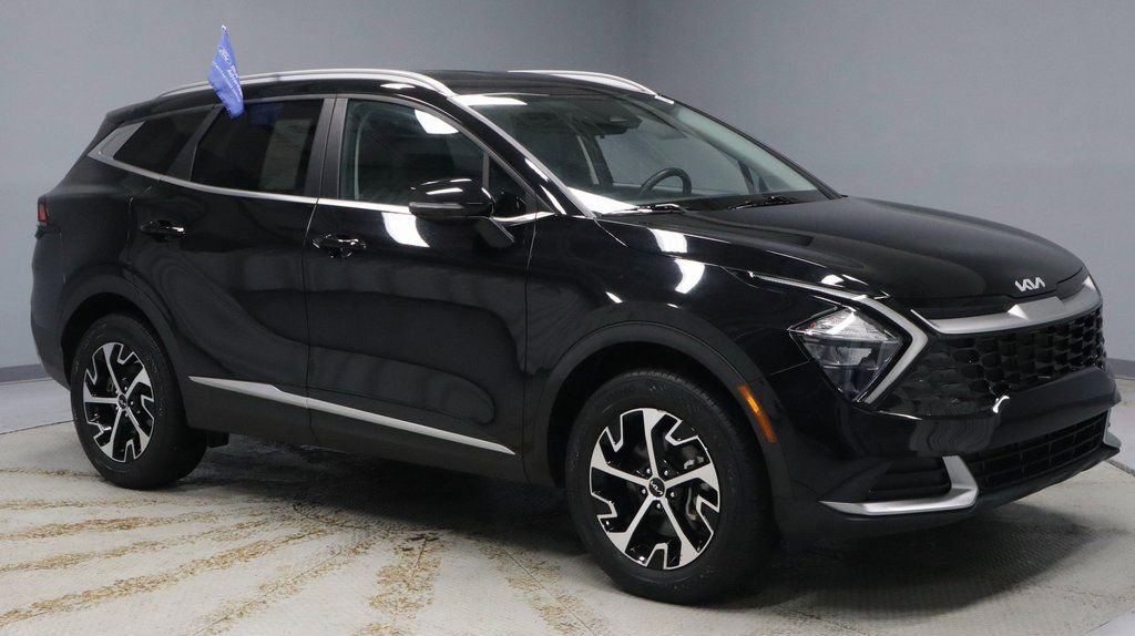 Used 2023 Kia Sportage EX image 7