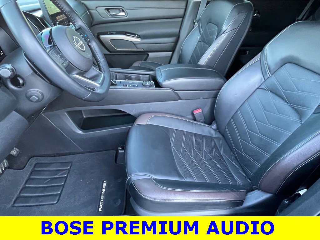 Used 2024 Nissan Pathfinder Platinum w/ Lighting Package (N93) image 16