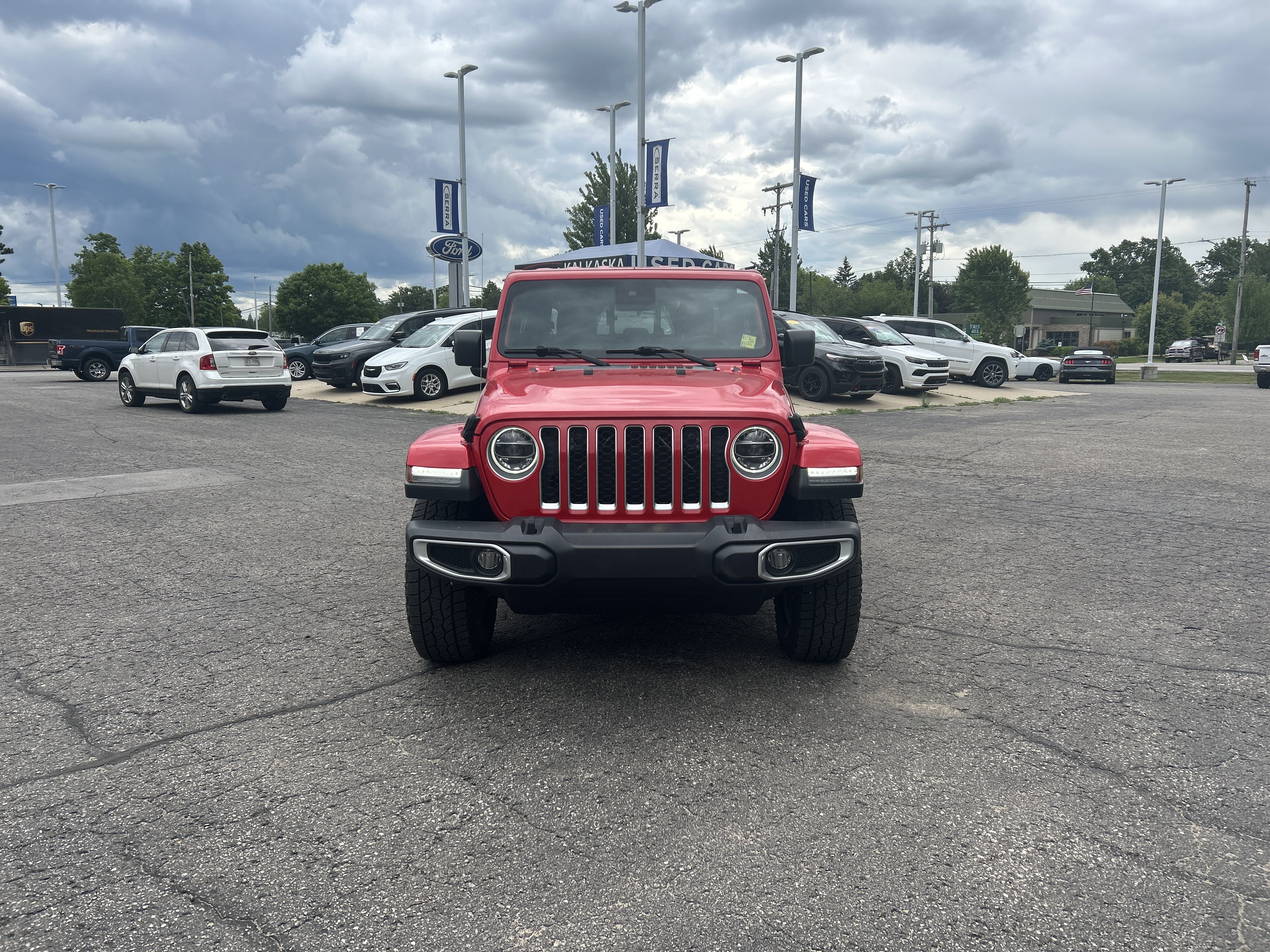 Used 2020 Jeep Gladiator Overland AWD/4WD image 9