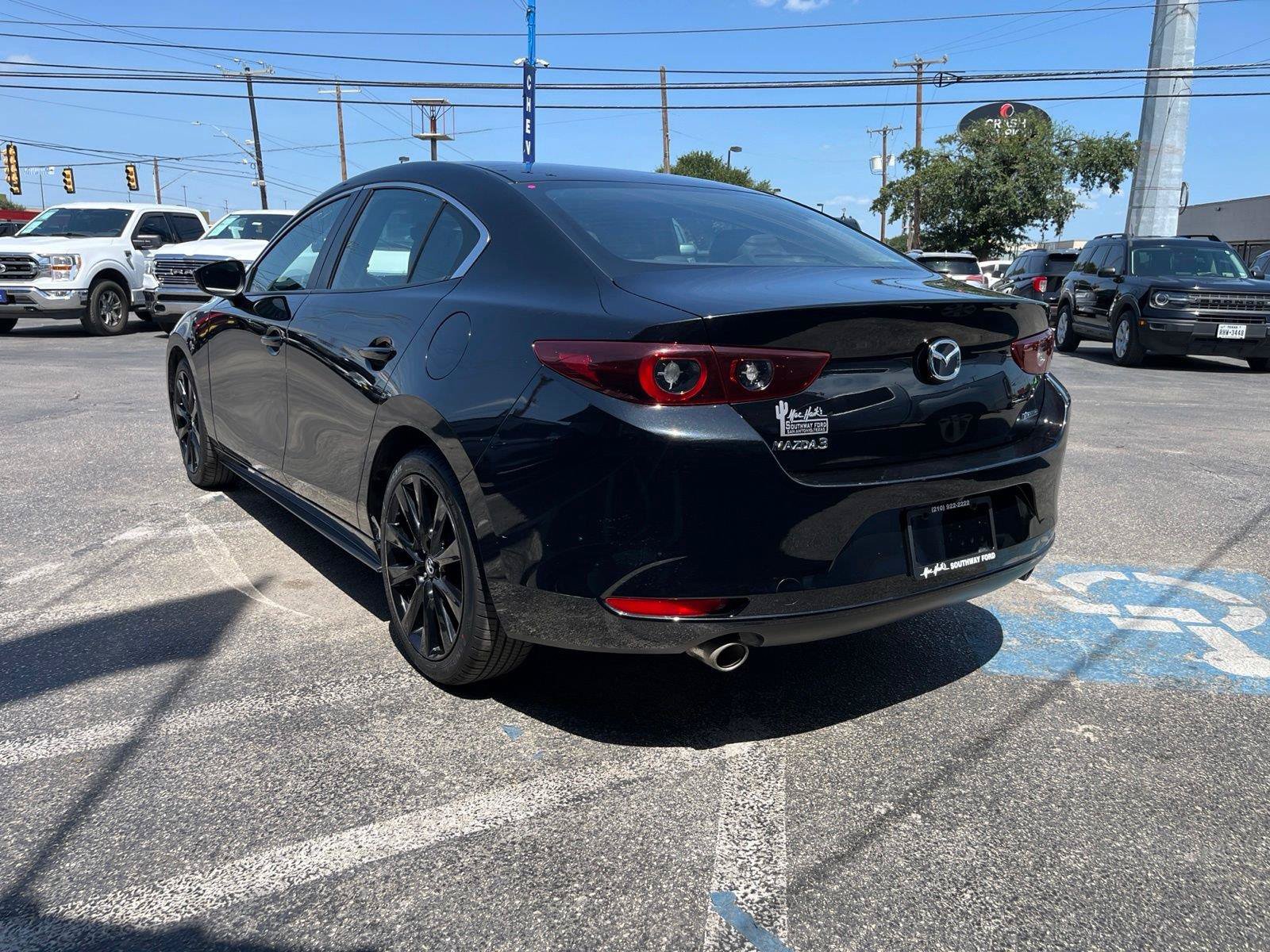 Used 2024 MAZDA MAZDA3 s FWD image 2