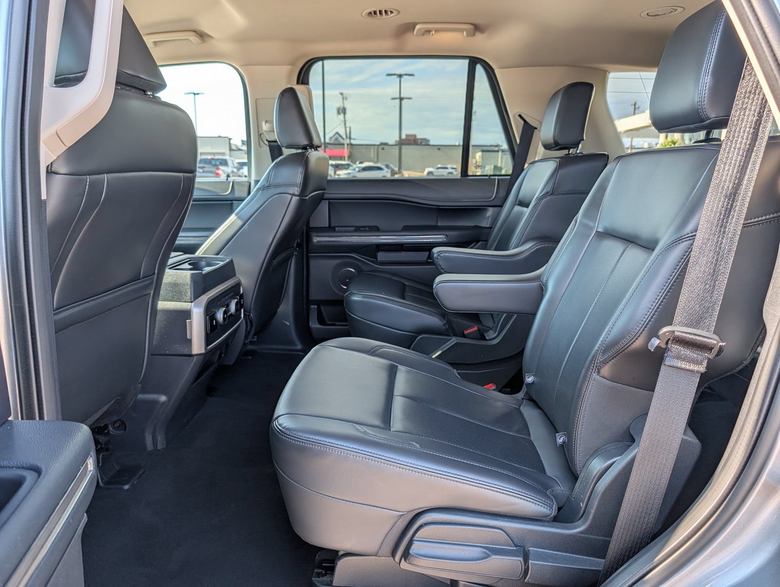 Certified 2024 Ford Expedition XLT AWD/4WD image 21