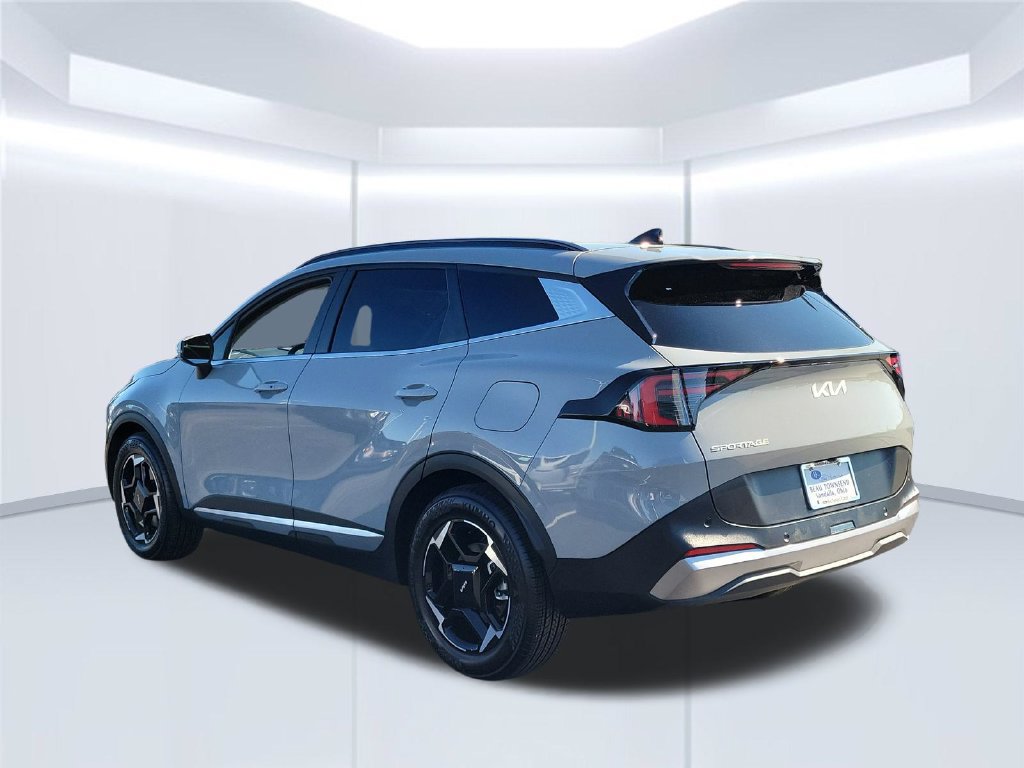 Used 2026 Kia Sportage EX w/ EX Panorama Roof Package FWD image 8